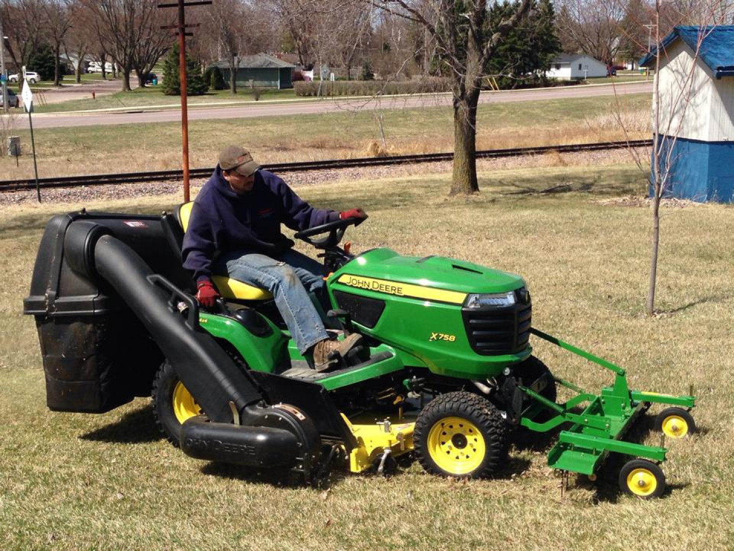 Lawn Care: Owatonna, MN: Owatonna, Faribault, MN ...